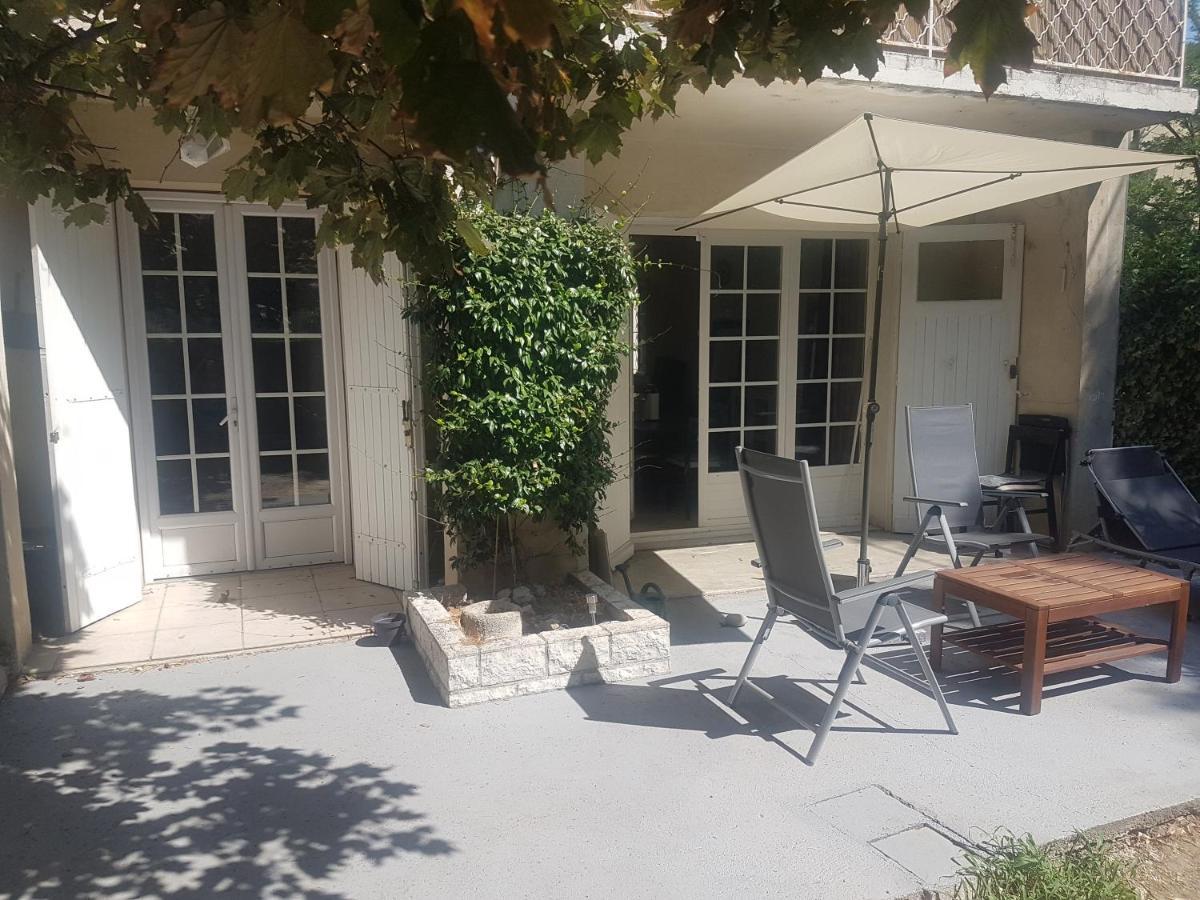 Grande maison avec 5 chambres et jardin Avignon Extérieur photo