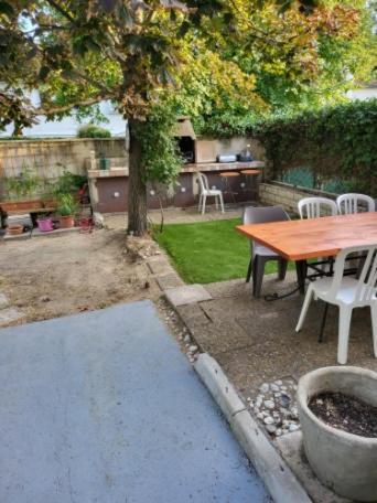 Grande maison avec 5 chambres et jardin Avignon Extérieur photo